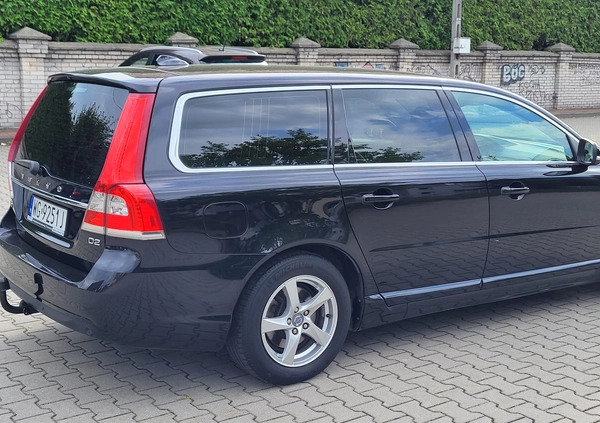 Volvo V70 cena 38900 przebieg: 198200, rok produkcji 2015 z Pilawa małe 596